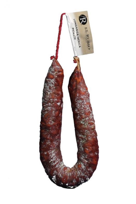 De calidad Extra, nuestra longaniza se caracteriza por su presenatción en forma de herradura de calibre fino. Ideal para cocinar y para un piocoteo informal. Con Pimentón de la Vera, por supuesto.