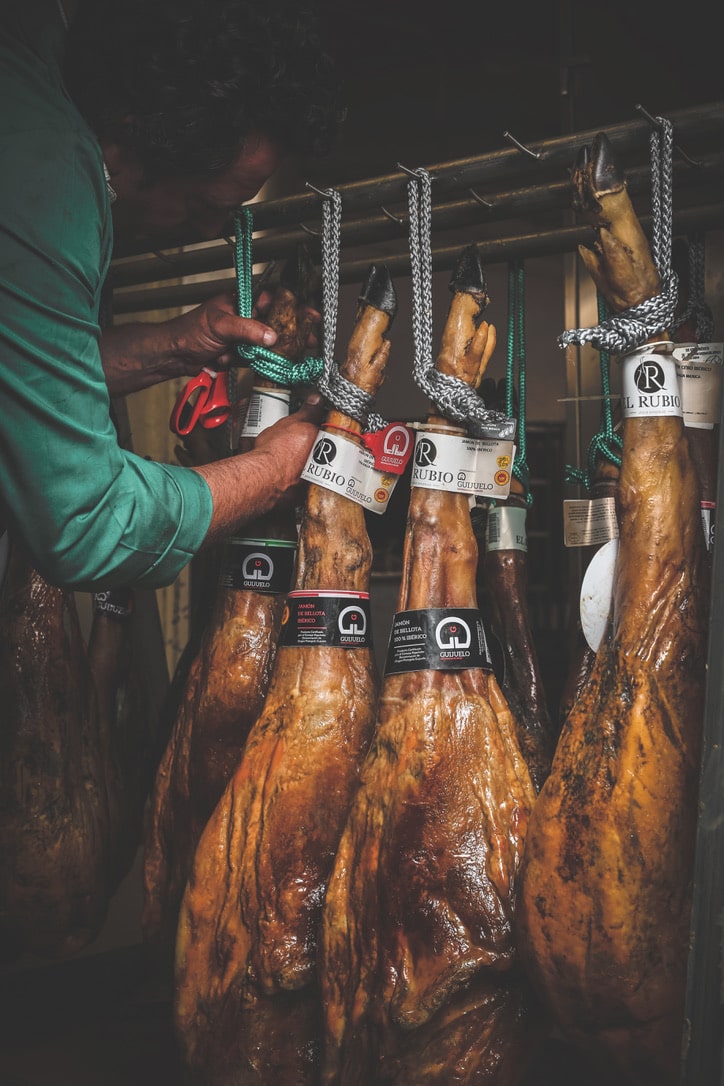 Jamones y Embutidos El Rubio - Tradición Jamonera